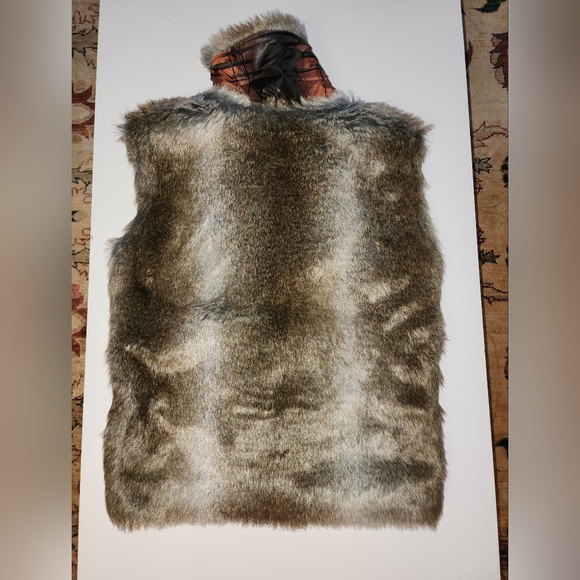 Fur Vest - Picture 2 of 2